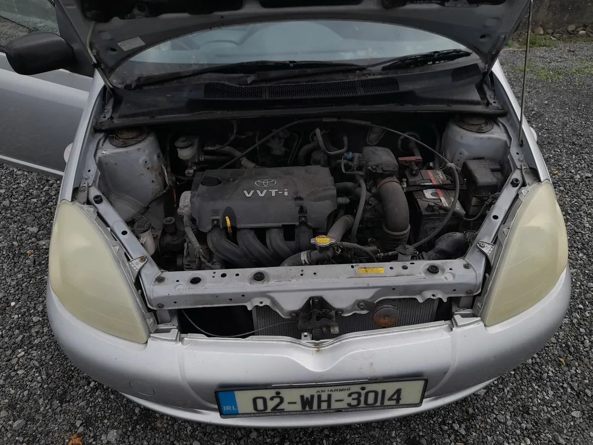 Toyota Yaris 2002 - Image 4