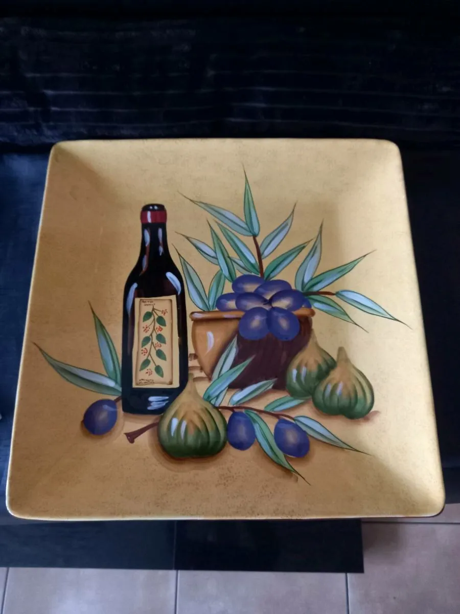 Large Square Plate - Image 1