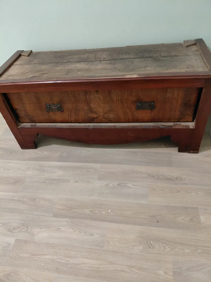 Old style wardrobe - Image 4