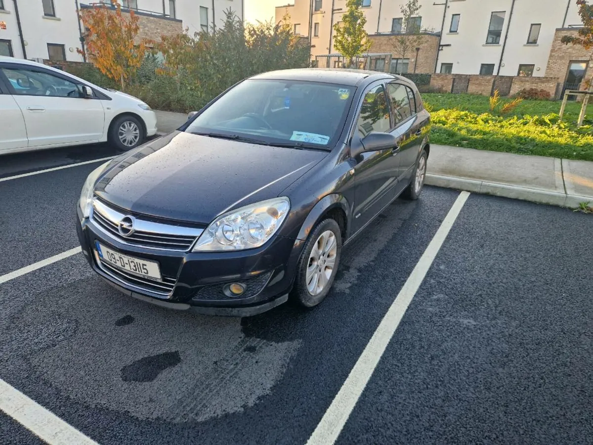 Opel astra 1.4 nct 07/26 tax 11/25 - Image 3