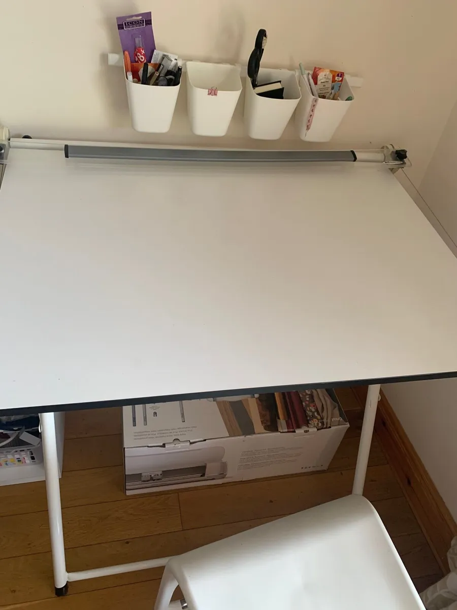 Drawing table, A2 & A3 drawing boards and chair - Image 1