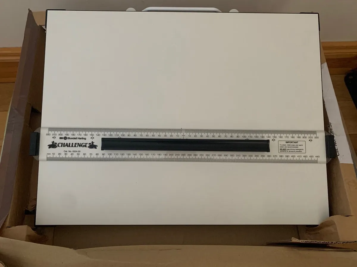 Drawing table, A2 & A3 drawing boards and chair - Image 3