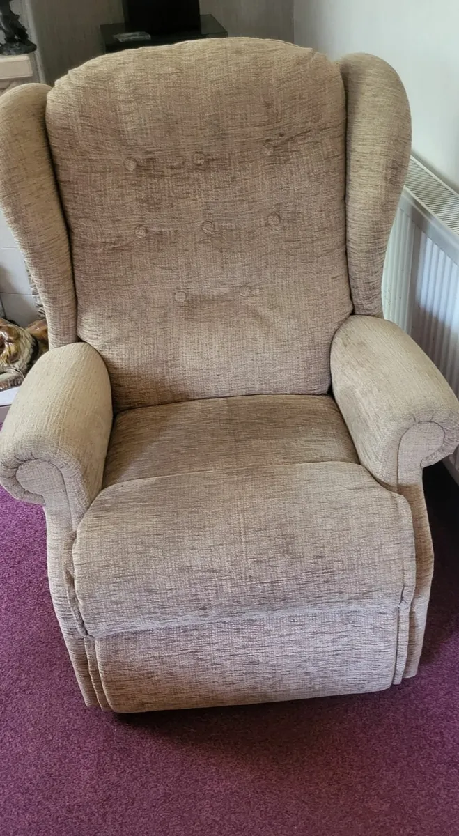 3 seater and 2 1 seater couches as new - Image 3