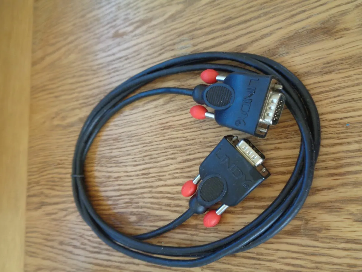 "Lindy" VGA Cable x 2 mtrs. for Sale - Image 1