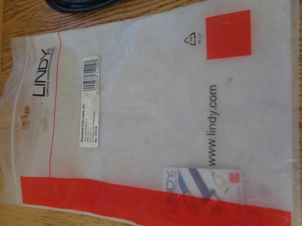 "Lindy" VGA Cable x 2 mtrs. for Sale - Image 2