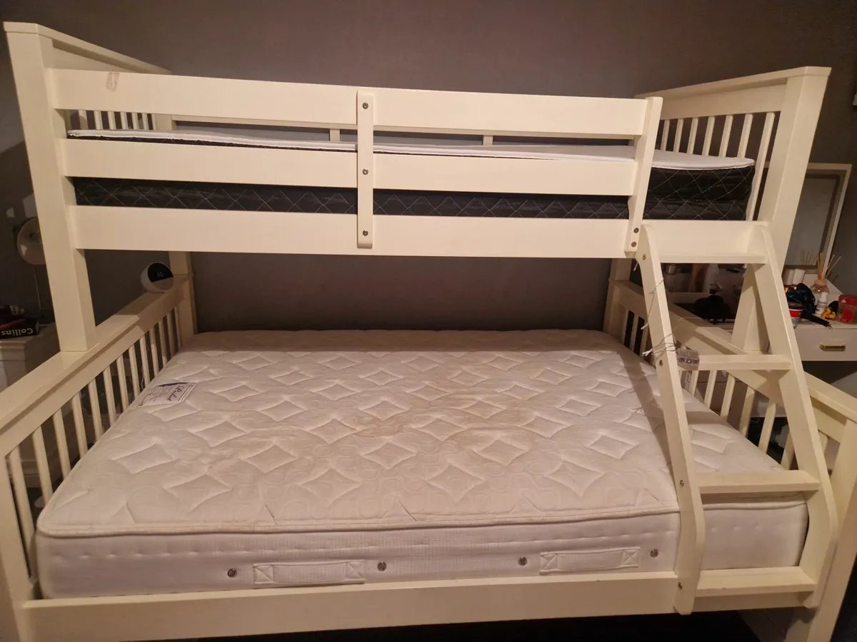 Triple Sleeper - Image 1