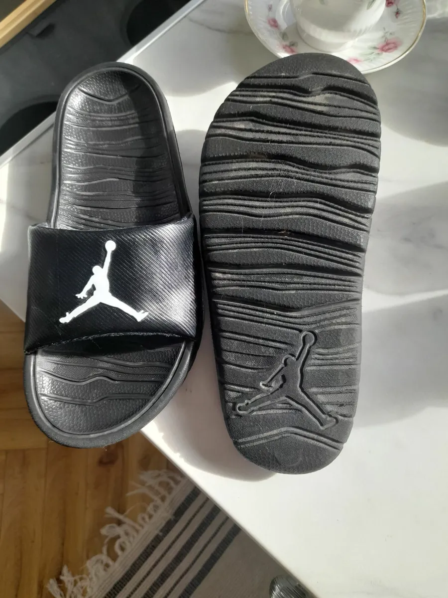 Jordan Slides - Image 1