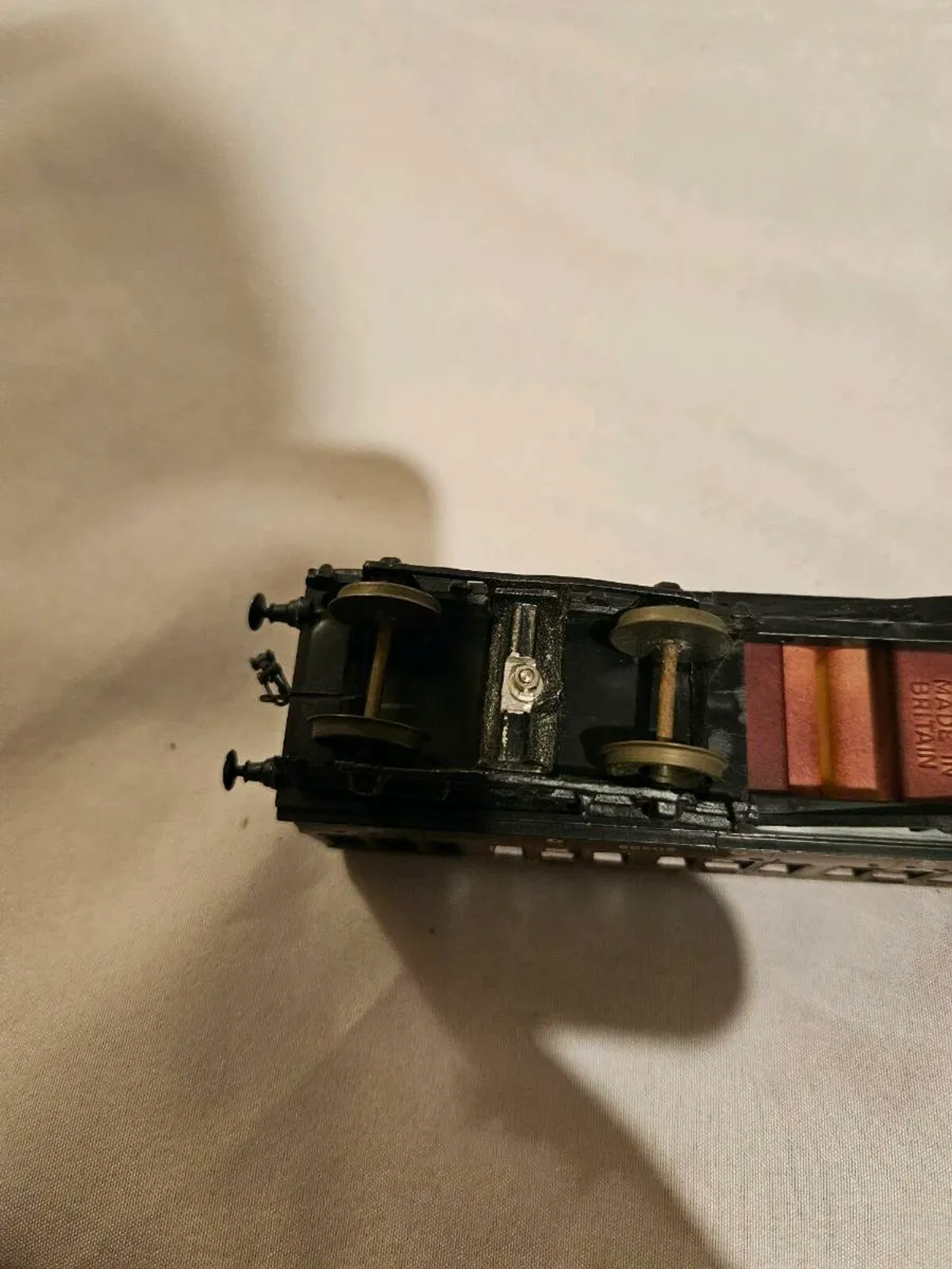 Hornby Lima OO Gauge Carraige - Image 4