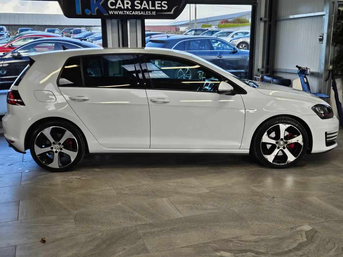 14 VOLKSWAGEN GOLF GTi AUTOMATIC - Image 3