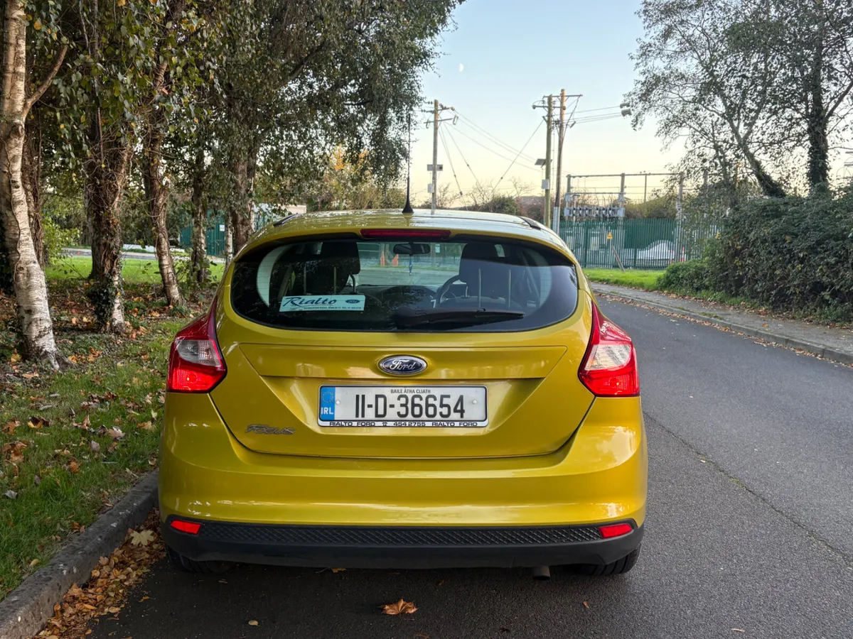2011 Ford Focus 1.6 petrol low kms new nct - Image 4