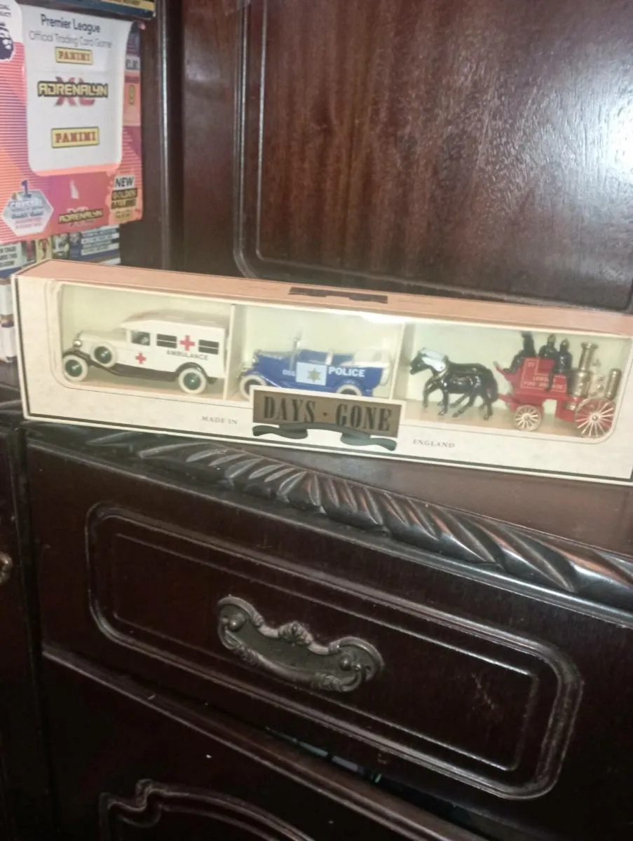 DAY'S GONE BOXSET DIE-CAST MODLES. - Image 1