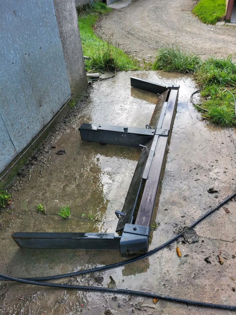 Dairymaster 10ft scraper - Image 2