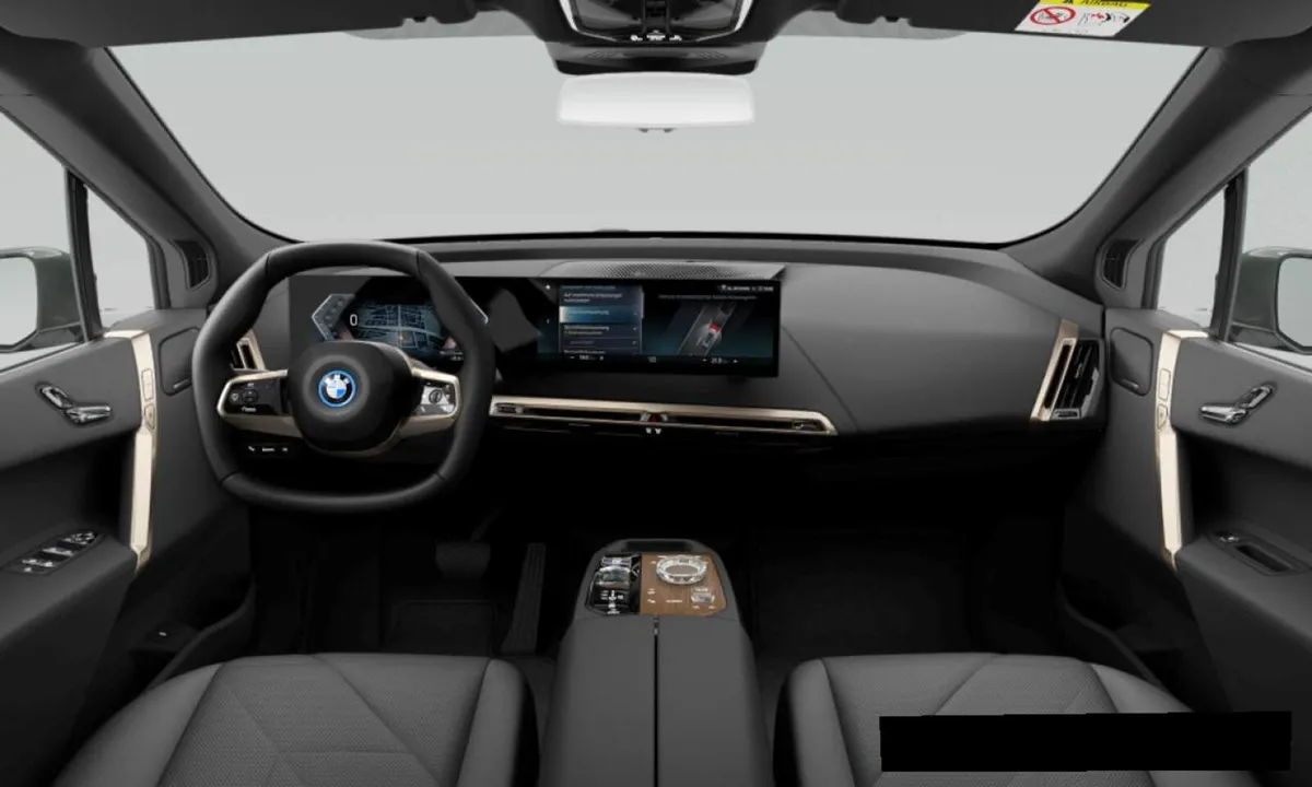 IX40 M SPORT EDITION XDRIVE (HIGH SPEC) PAN ROOF - Image 2