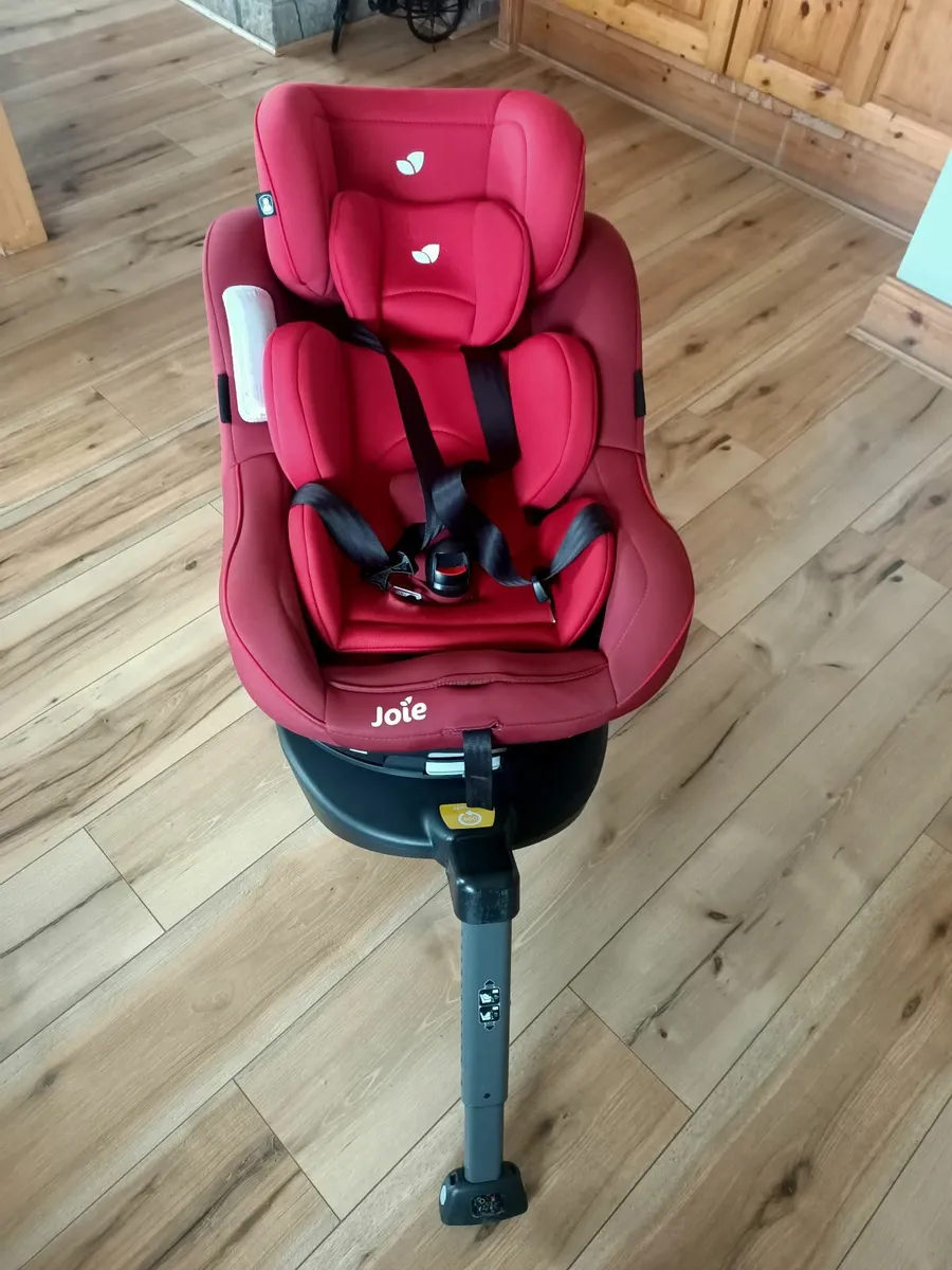 Car seat - Image 1