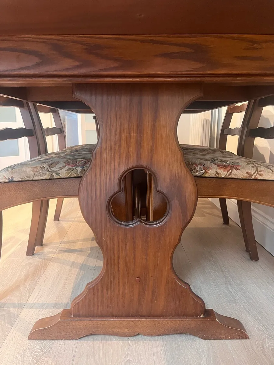 Rossmore dining table and 6 chairs - Image 4