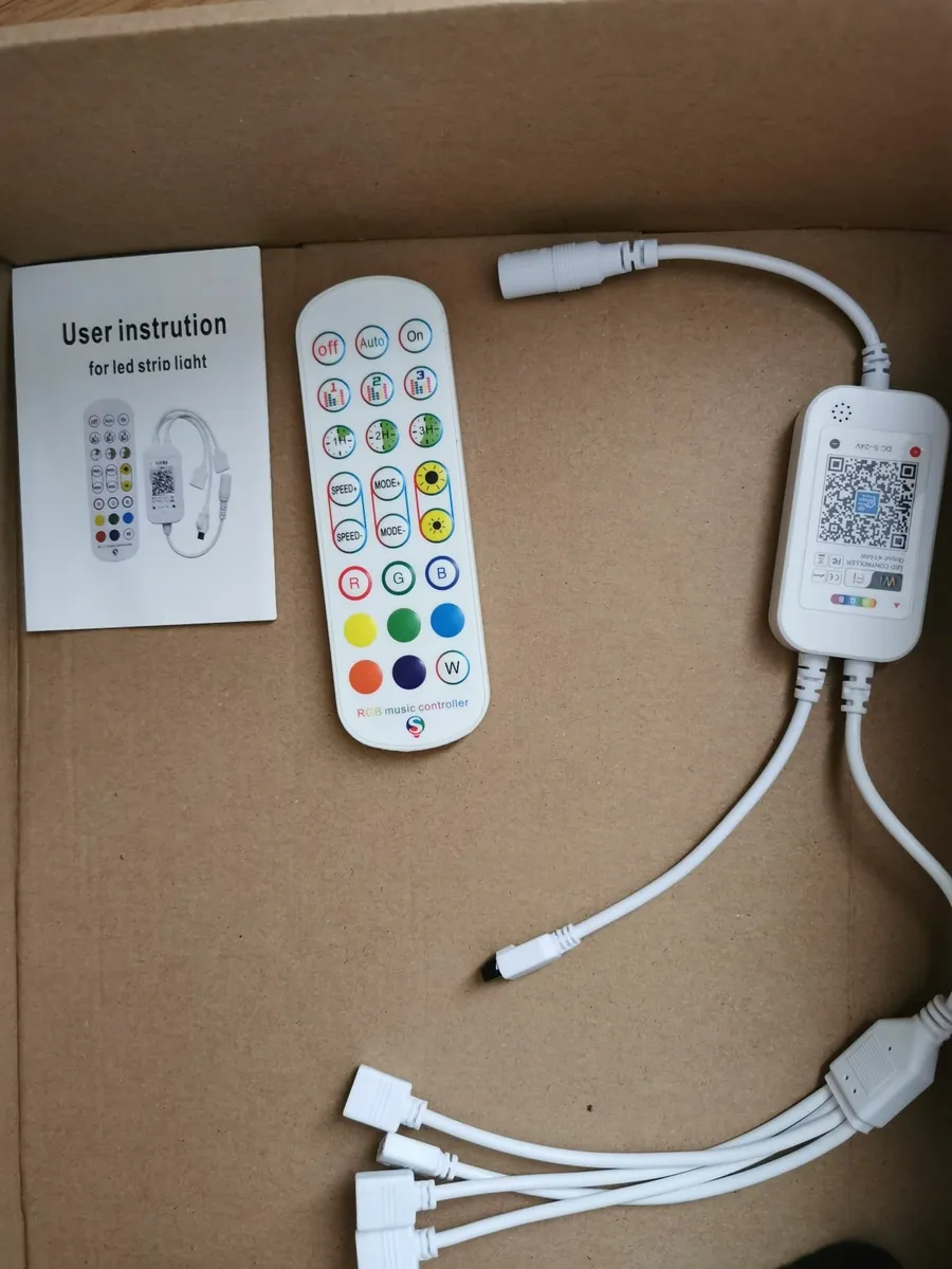 MagicHome 12VRGB Wifi Music Controller 24Key Alexa