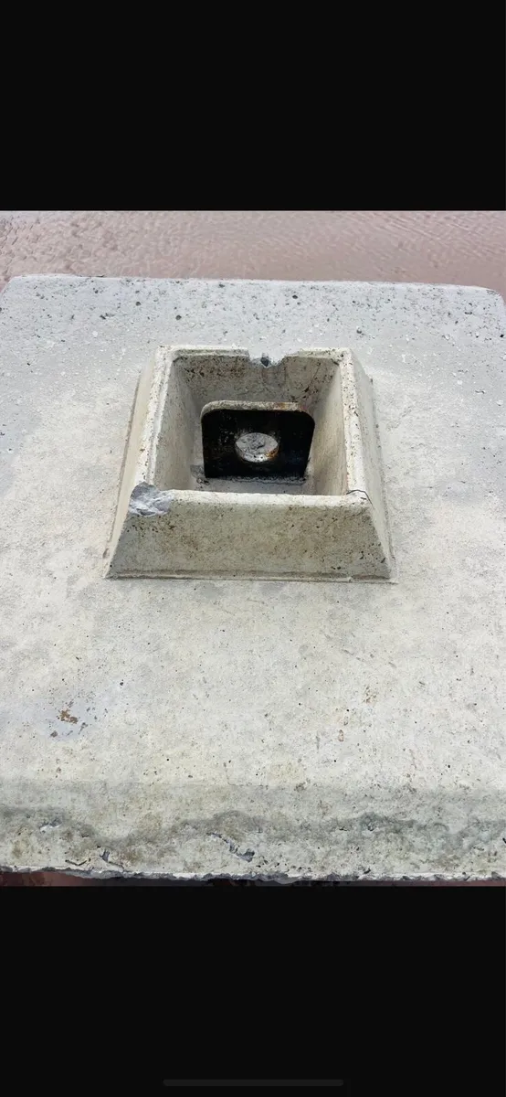 Cement blocks - Image 1