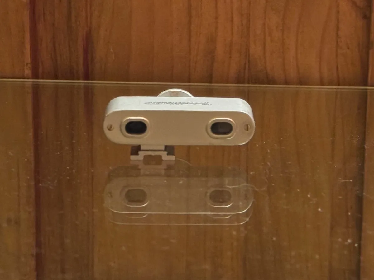 Voigtlander Shoe Mount Rangefinder - Image 1