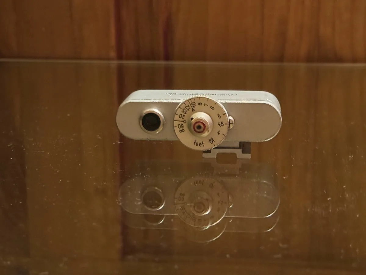 Voigtlander Shoe Mount Rangefinder - Image 2