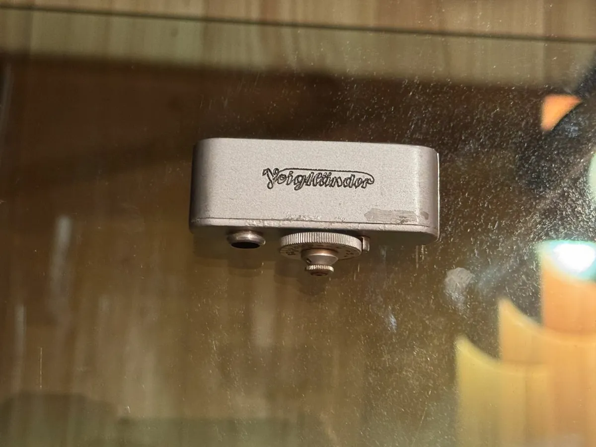 Voigtlander Shoe Mount Rangefinder - Image 3