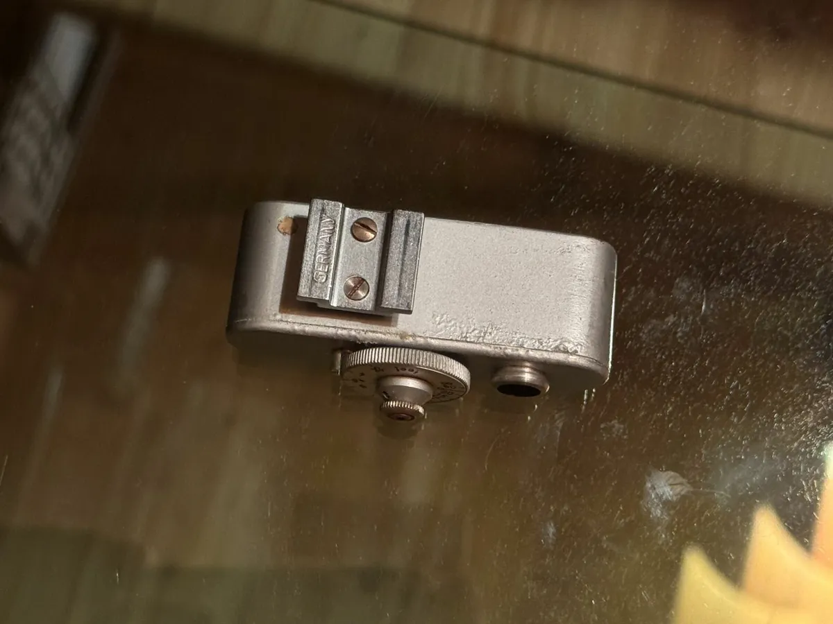 Voigtlander Shoe Mount Rangefinder - Image 4