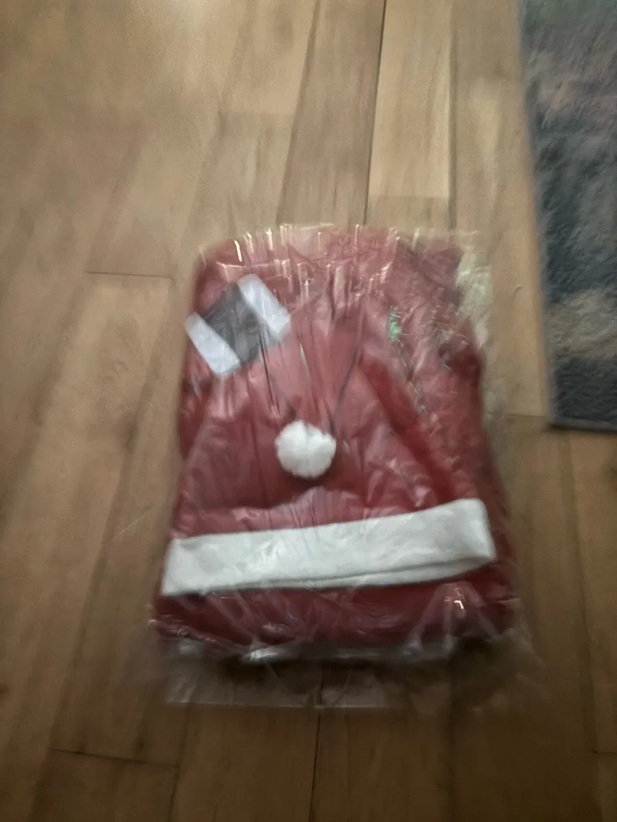 Santa suits - Image 1