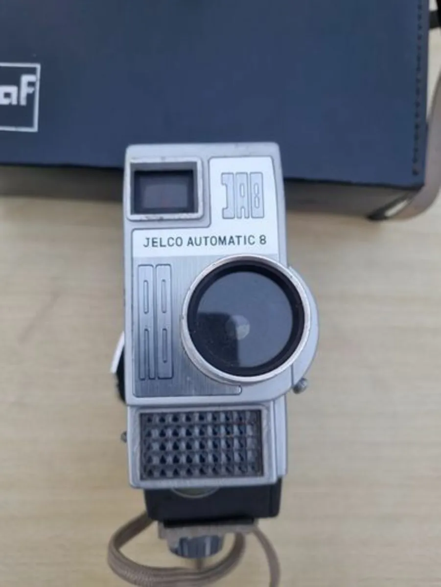Vintage movie camera - Jelco Automatic 8 - Image 3