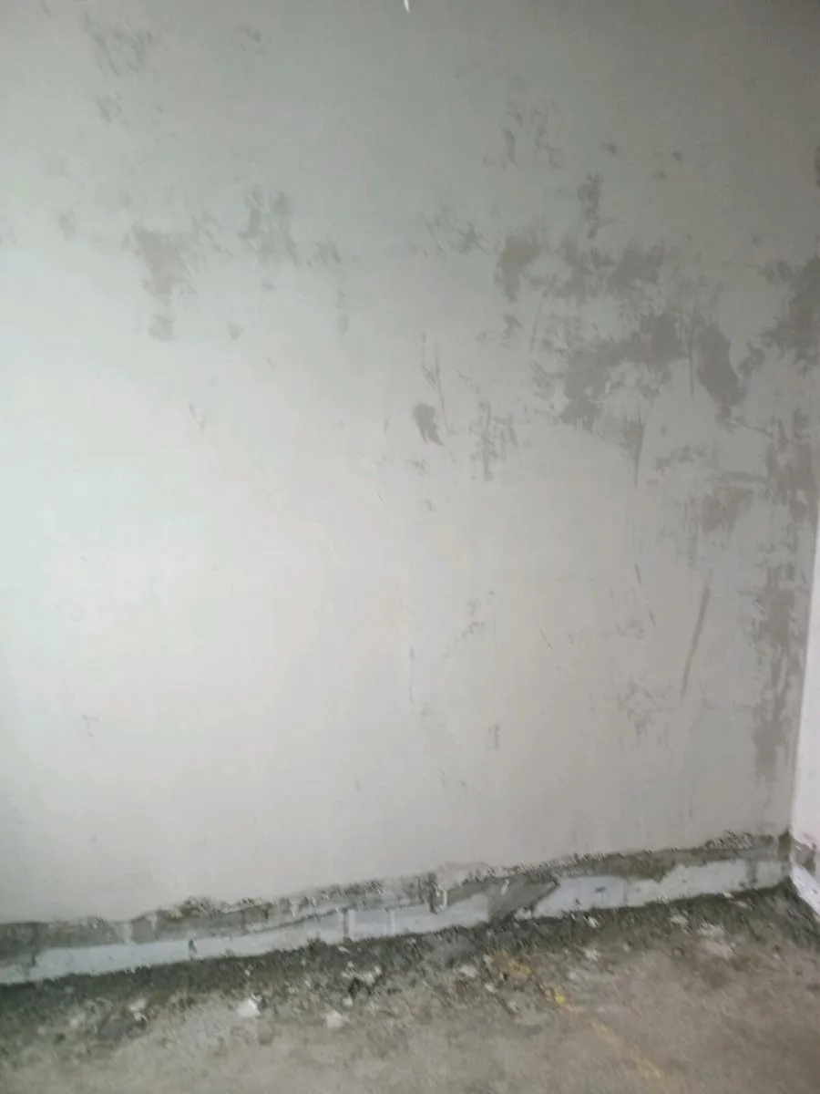 Plasterer - Image 3