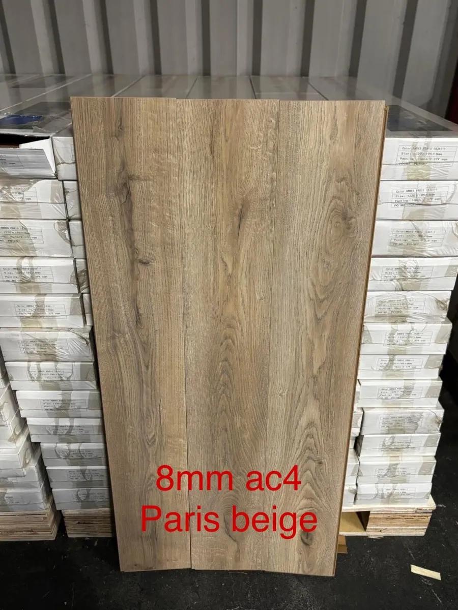 8mm laminate flooring - Image 3