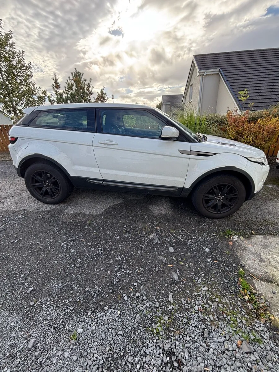 Range Rover evoque 2.2 - Image 2