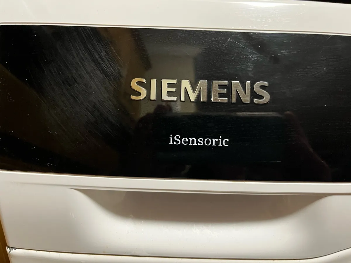 A Siemens washer/dryer - Image 2
