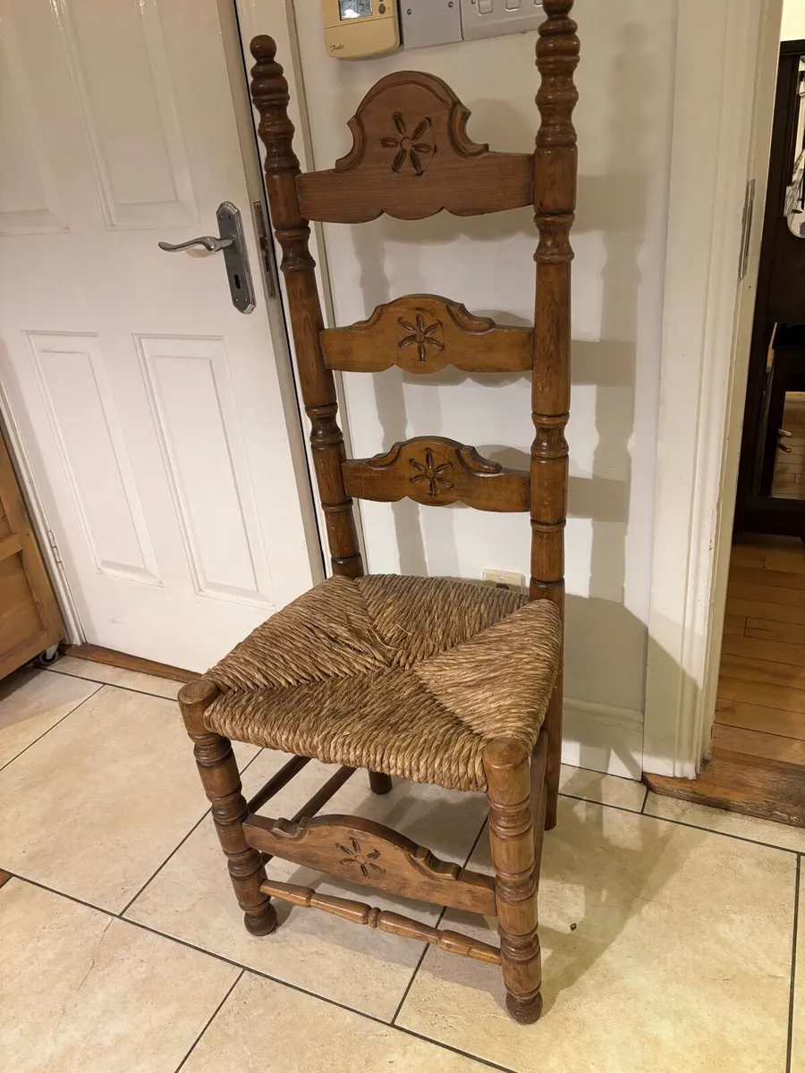 Dining table chairs and club chairs - Image 3