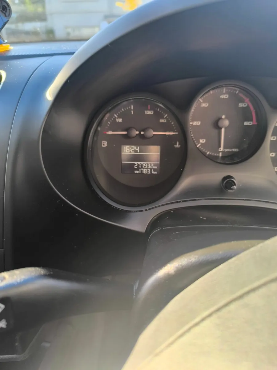 SEAT Leon 2010 - Image 3