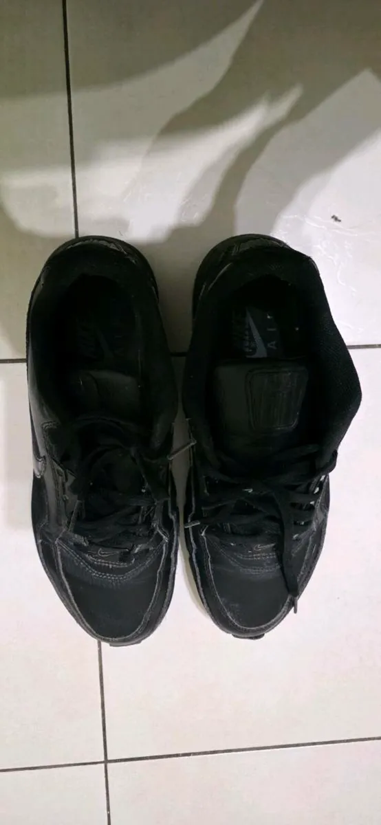 Nike Air Max trainers - Image 1