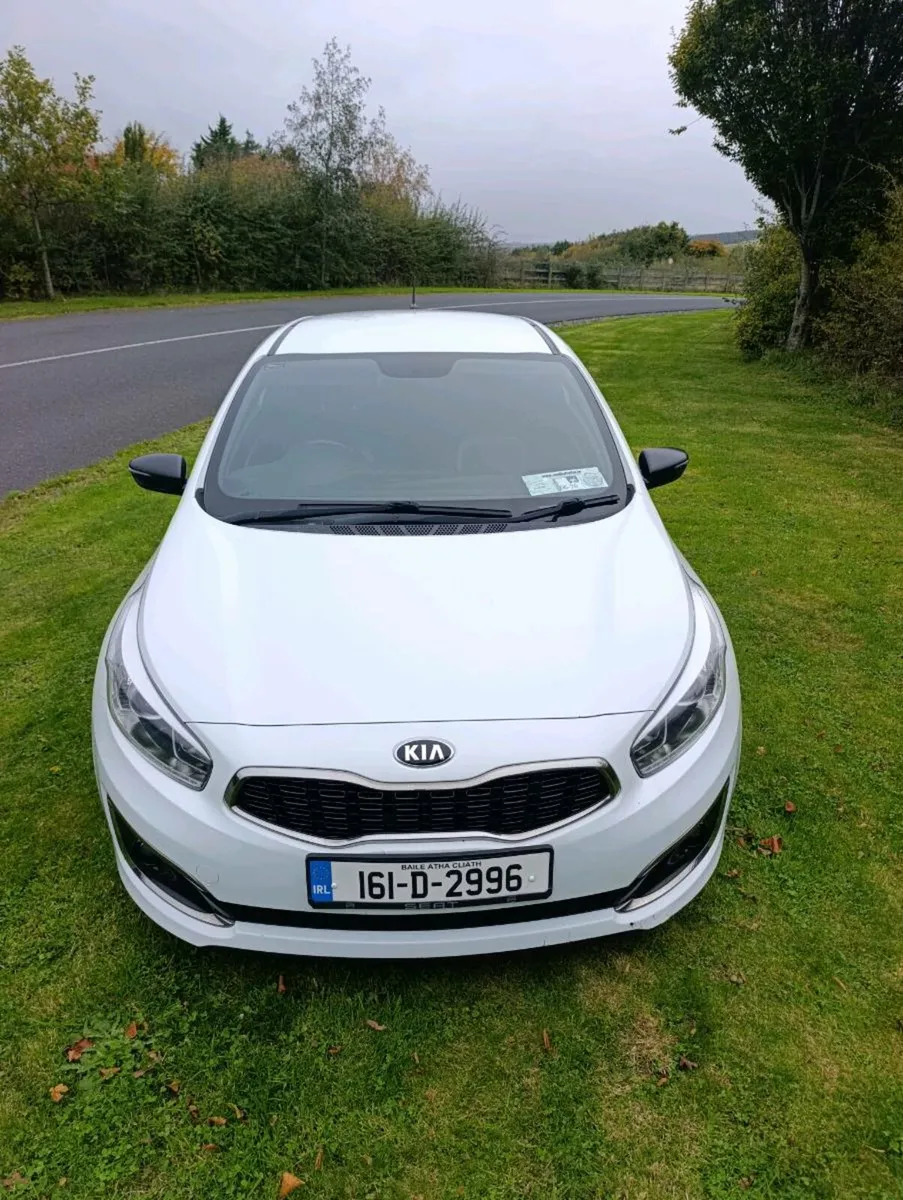 2016 Kia proceed - Image 2