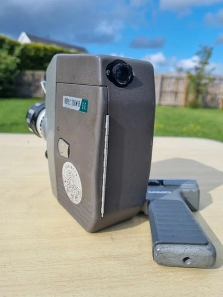 Kopil Zoom 8 EE Film Camera - Image 3