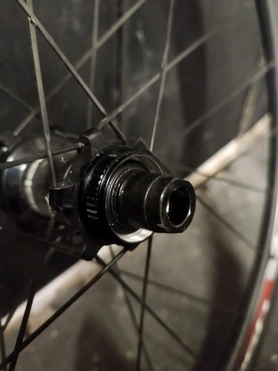 Dead Elementi Carbon Wheelset - Image 4