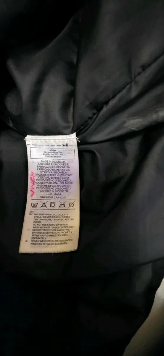 Adidas jacket - Image 4
