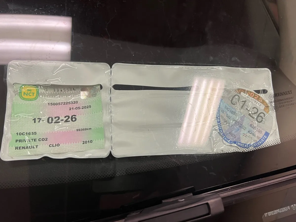 2010 Renault Clio - Image 2