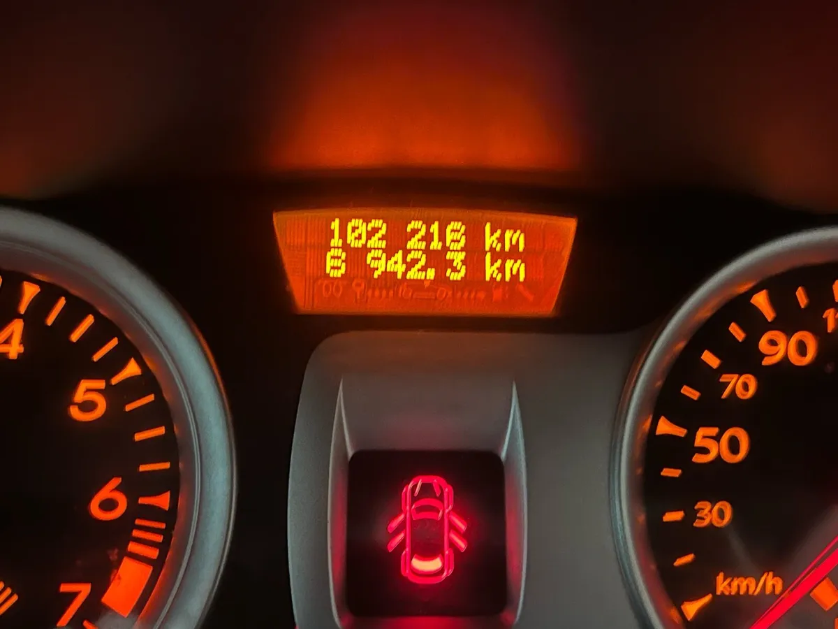 2010 Renault Clio - Image 3