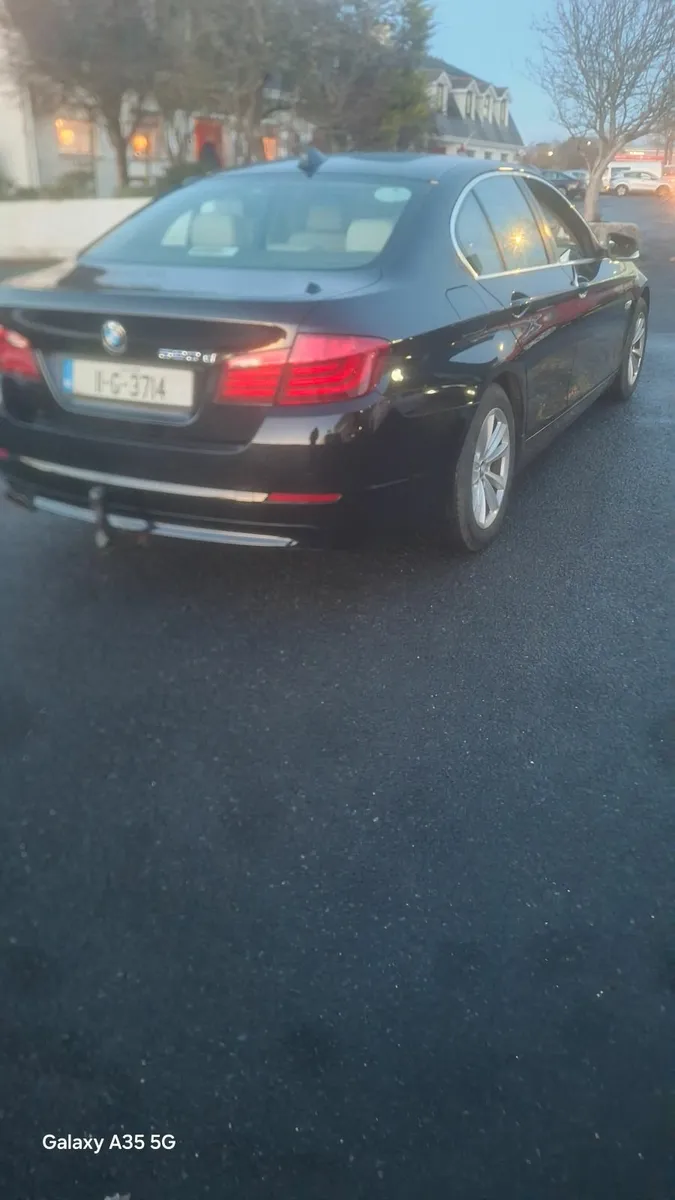 BMW 5-Series 2011 - Image 3