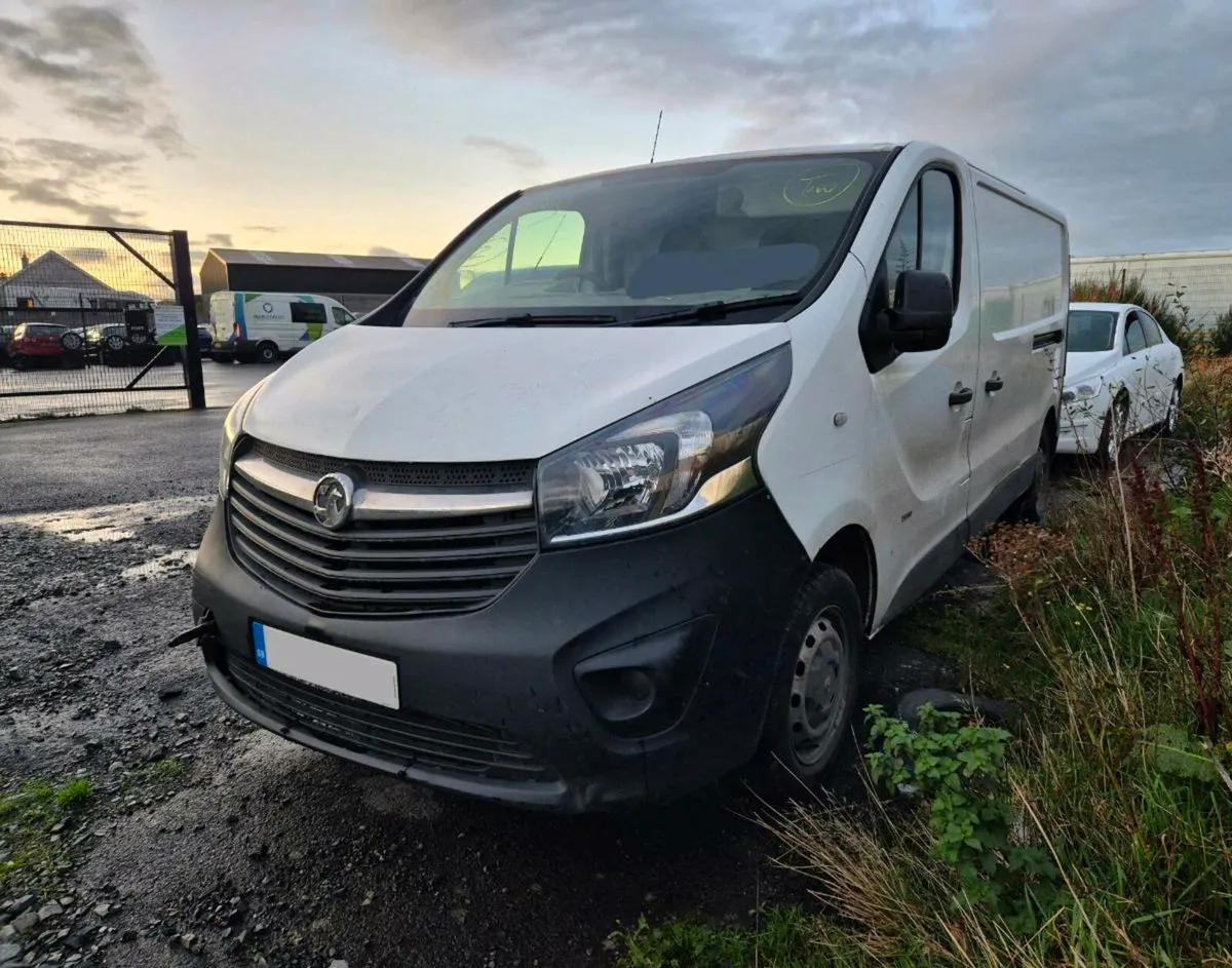 2015 Vauxhall Vivaro 1.6d BREAKING PARTS SPARES ON