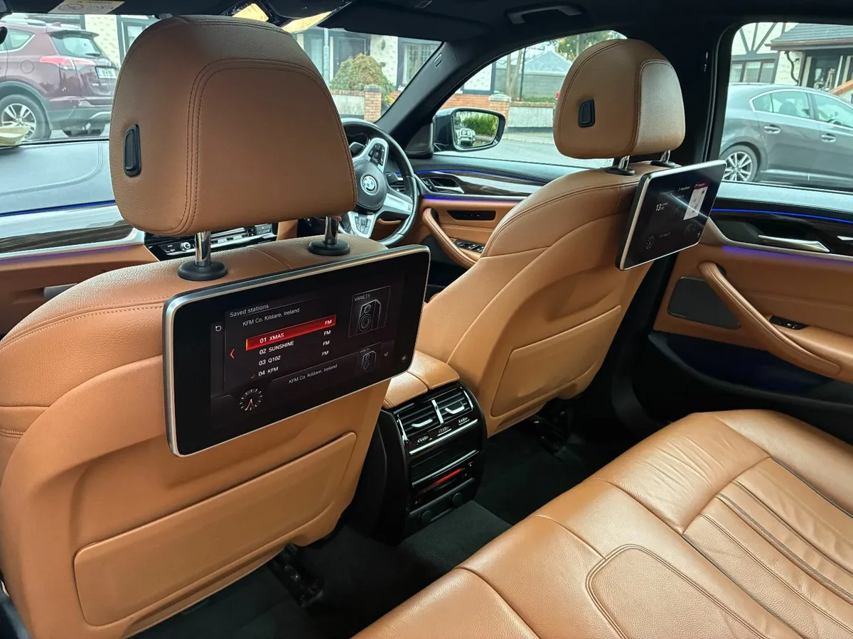 Highest Spec Possible - BMW 5-Series 2017 - Image 4