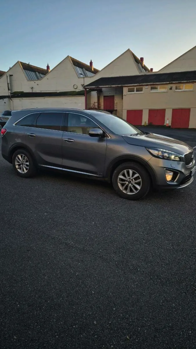 Kia Sorento - Image 2