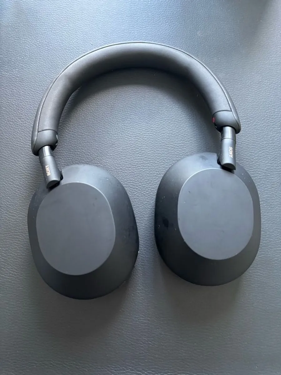 Sony WH-1000XM5 Headphones - Image 1