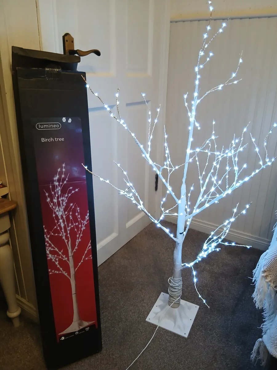 Led Christmas Tree - Image 1