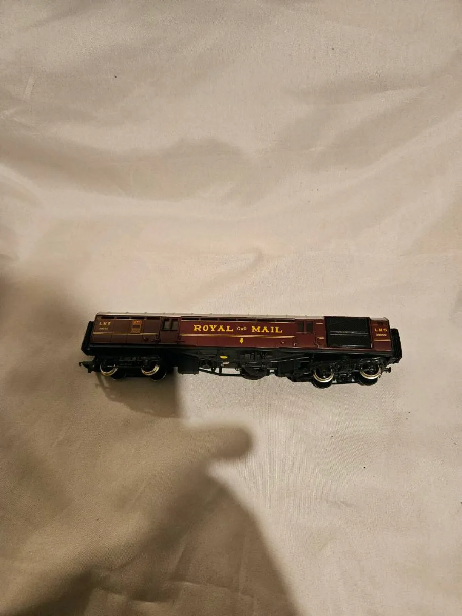 Hornby Lima OO Gauge Carraige