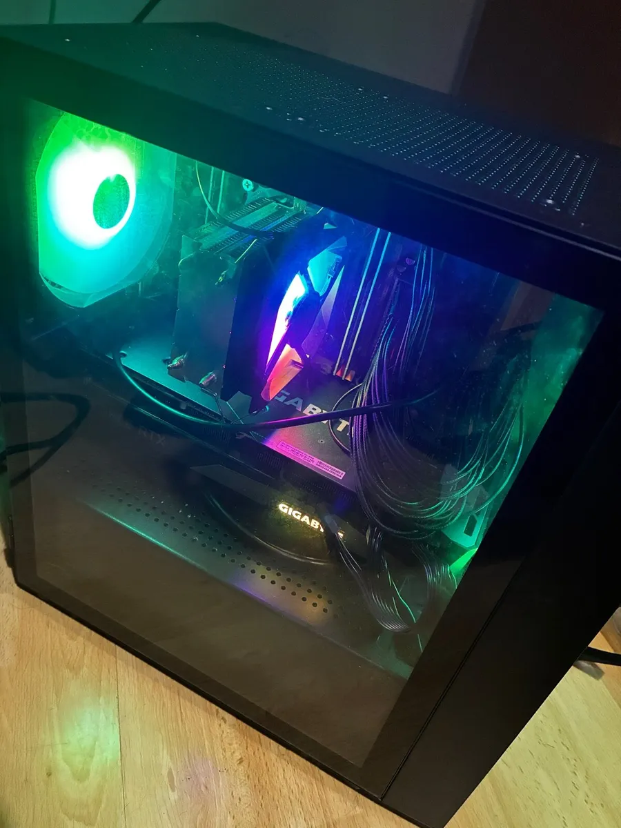 Custom Gaming PC Build - Image 2