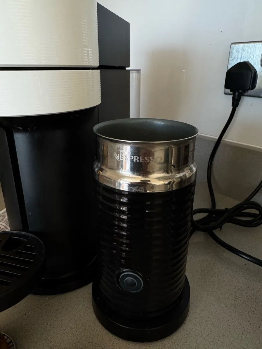 Nespresso coffee machine - Image 2