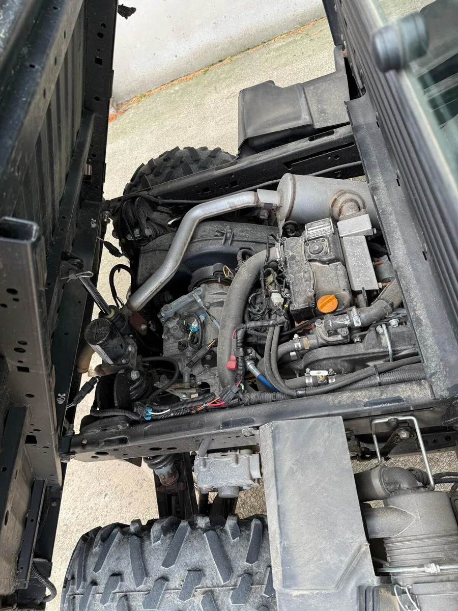 2020 john deere 865m Gator - Image 2